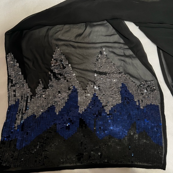 LE CHATEAU  Chiffon, Sequin scarf. Can be used as a shawl. - Picture 3 of 4